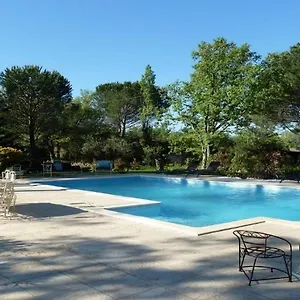 https://la-maison-de-la-cigale.fr-provencehotel.com