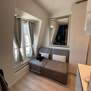https://coeur-batignolles-studette-10-m2-neuf.fr-paris.fr